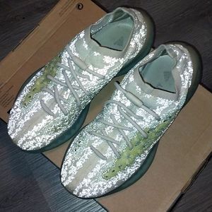 Adidas Yeezy Alien Blue